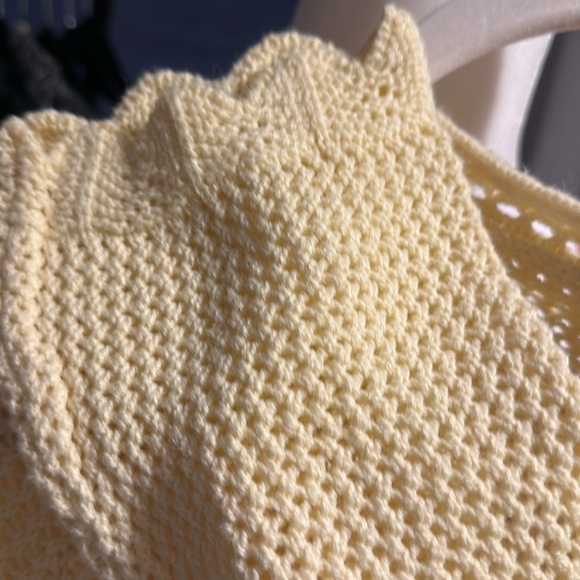 Woman - Picture 3 of 4